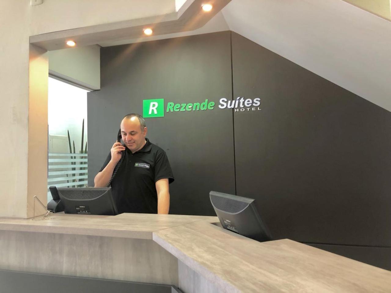 Hotel Rezende Suítes 2*