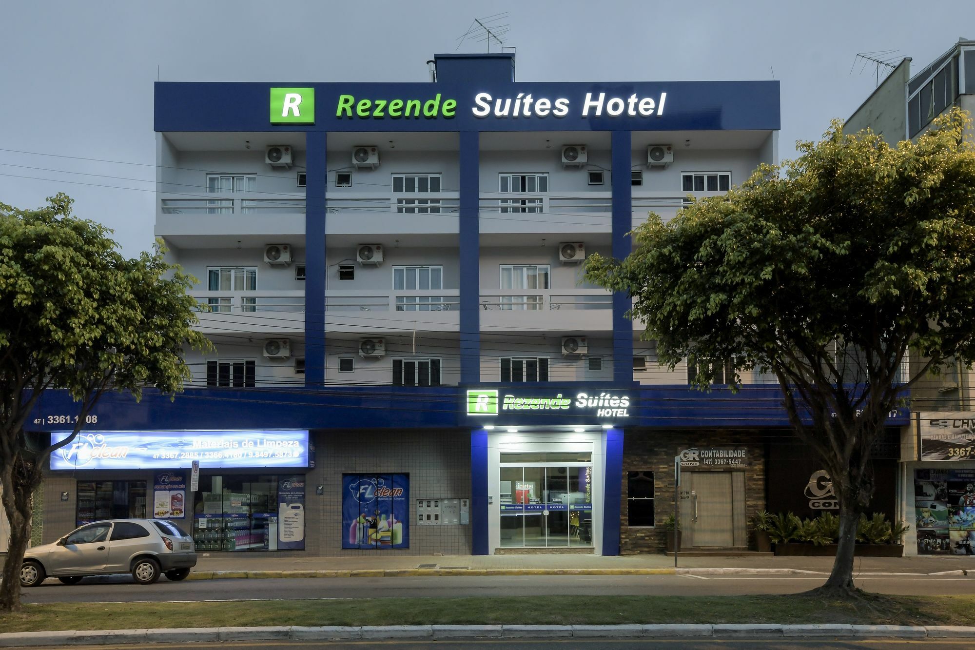 Rezende Suítes 2* Balneário Camboriú